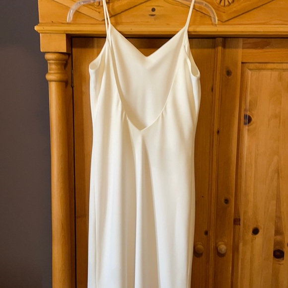 Custom-madeFits size 4/6. Worn on a 5’4” female. - Picture 6 of 6